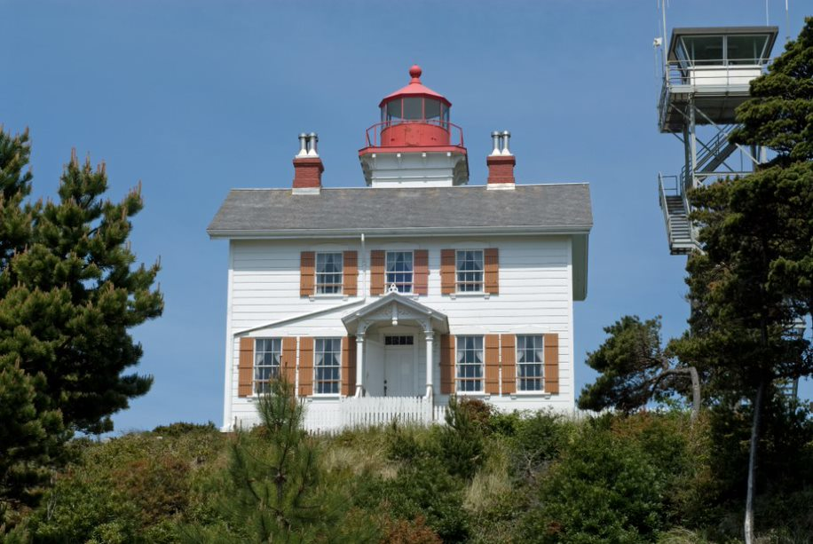 Friends of Yaquina Lighthouses